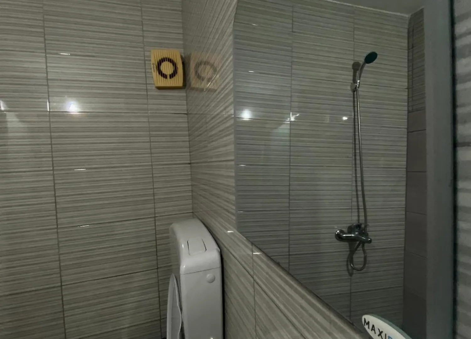 At-Salaj2 Hotel Vlore Guest house
